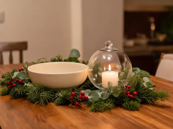 Holiday host gift